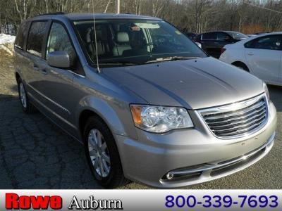 2016 chrysler town and country touring touring 4dr mini-van for sale in auburn, maine