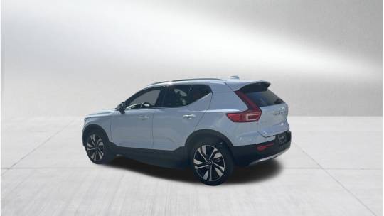 2024 Volvo XC40