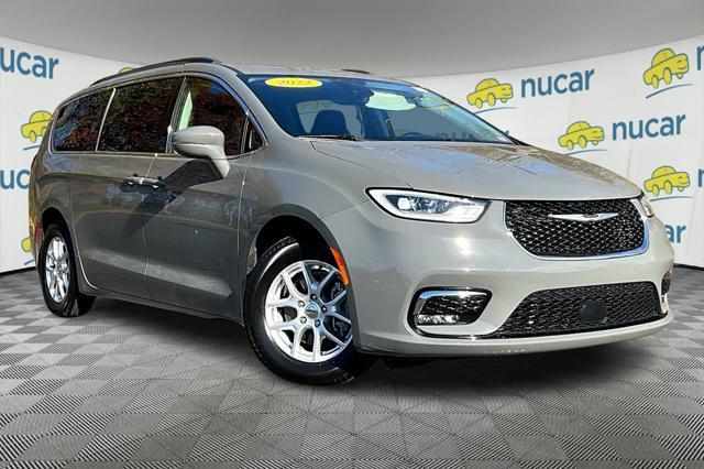 2022 chrysler pacifica touring l