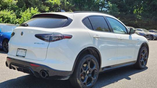 2024 Alfa Romeo Stelvio