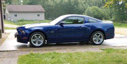 2014 gt mustang. 17,800 miles