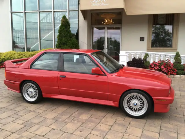 mint 1988 bmw e30 m3!