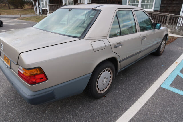 1988 w124 mercedes benz 260e - no reserve