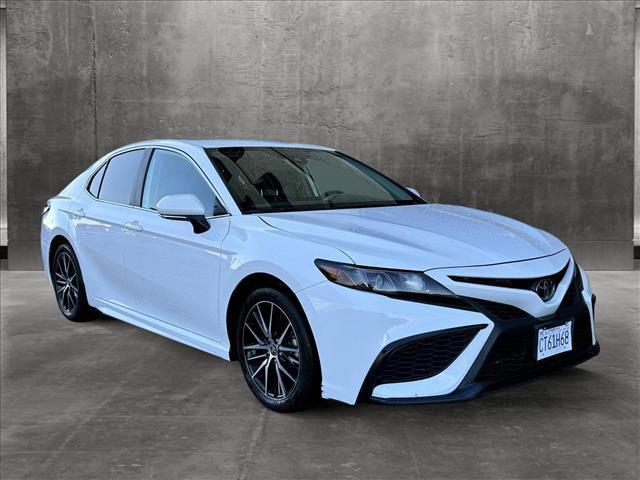 2024 toyota camry se