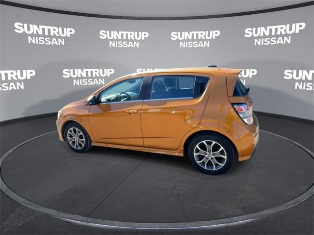 2017 chevrolet sonic lt