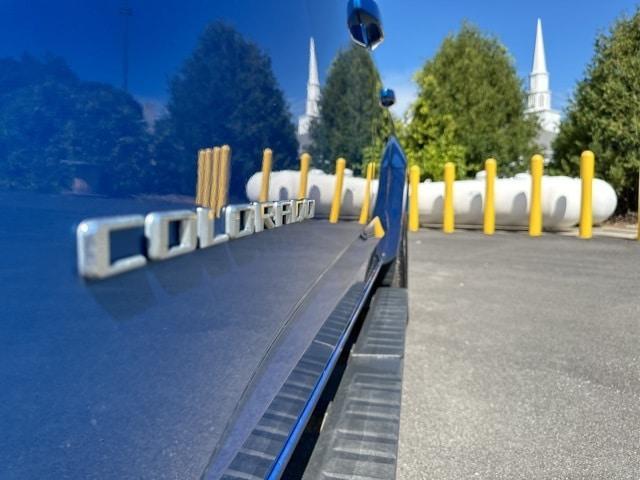 2022 chevrolet colorado wt