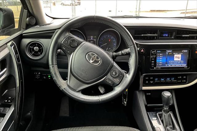 2017 toyota corolla im base