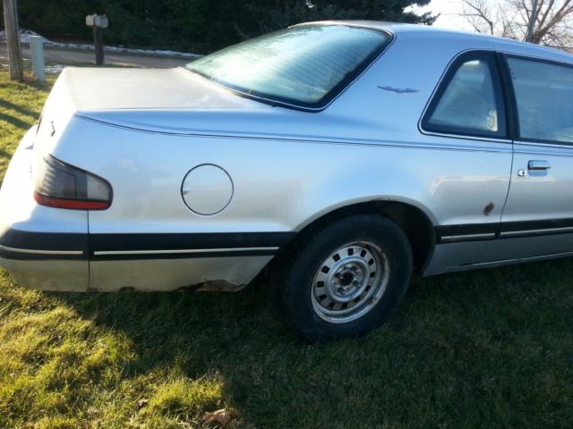 1988 ford thunderbird, 2 door (barn find, 46,700 miles)