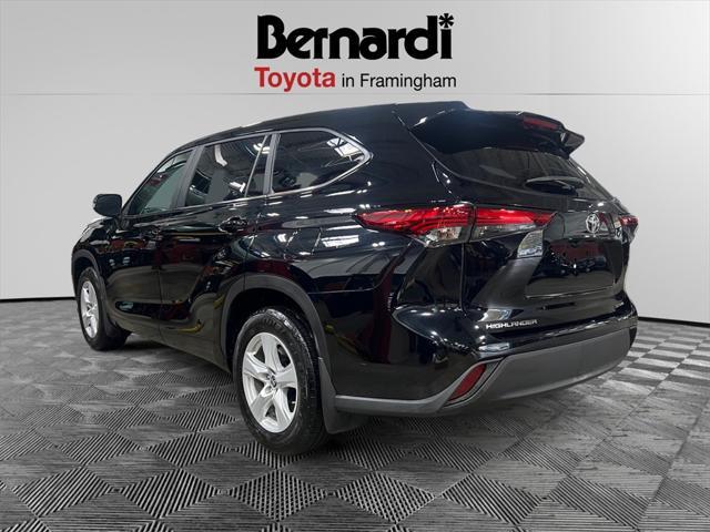 2023 toyota highlander le