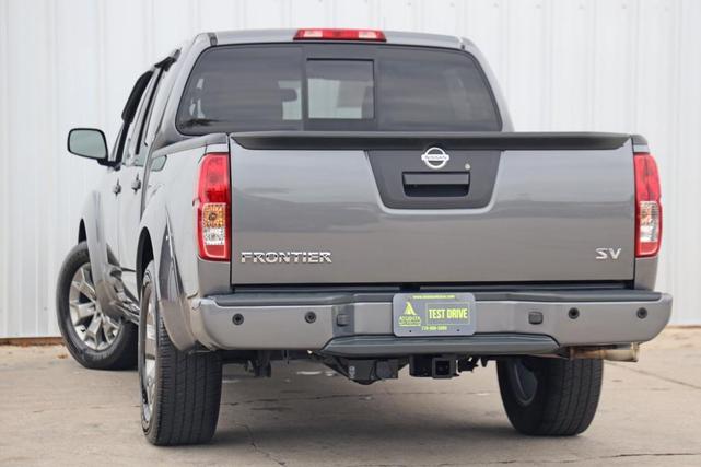 2021 nissan frontier sv