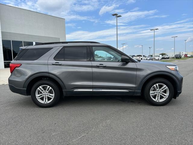 2021 ford explorer xlt