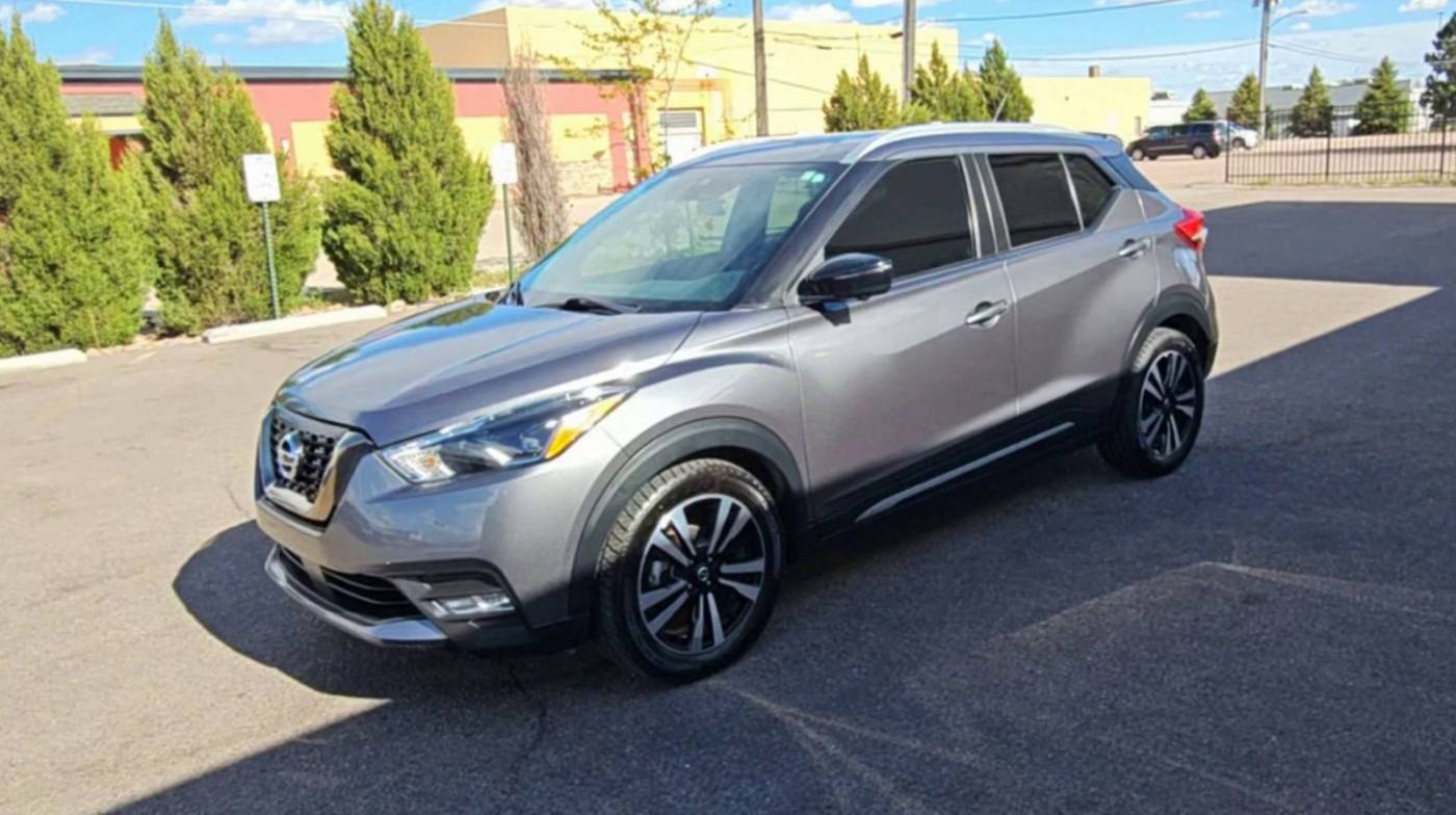 2020 nissan kicks sr