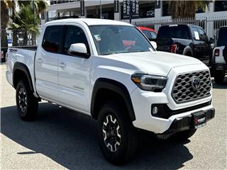 2023 Toyota Tacoma sr v6