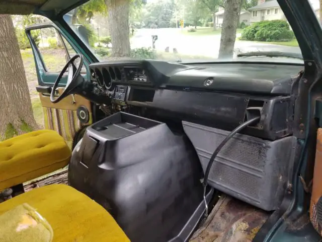 1979 dodge wrangler van b200 3/4 ton 4 wheel drive