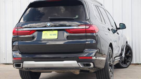 2021 BMW X7
