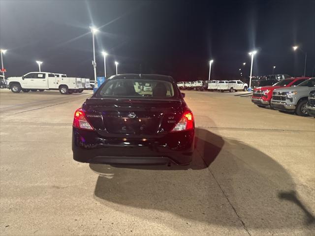 2019 nissan versa 1.6 sv