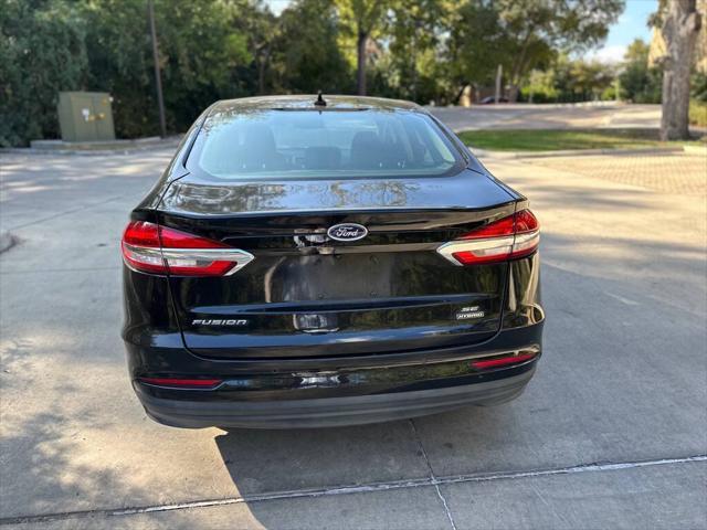 2020 ford fusion hybrid se