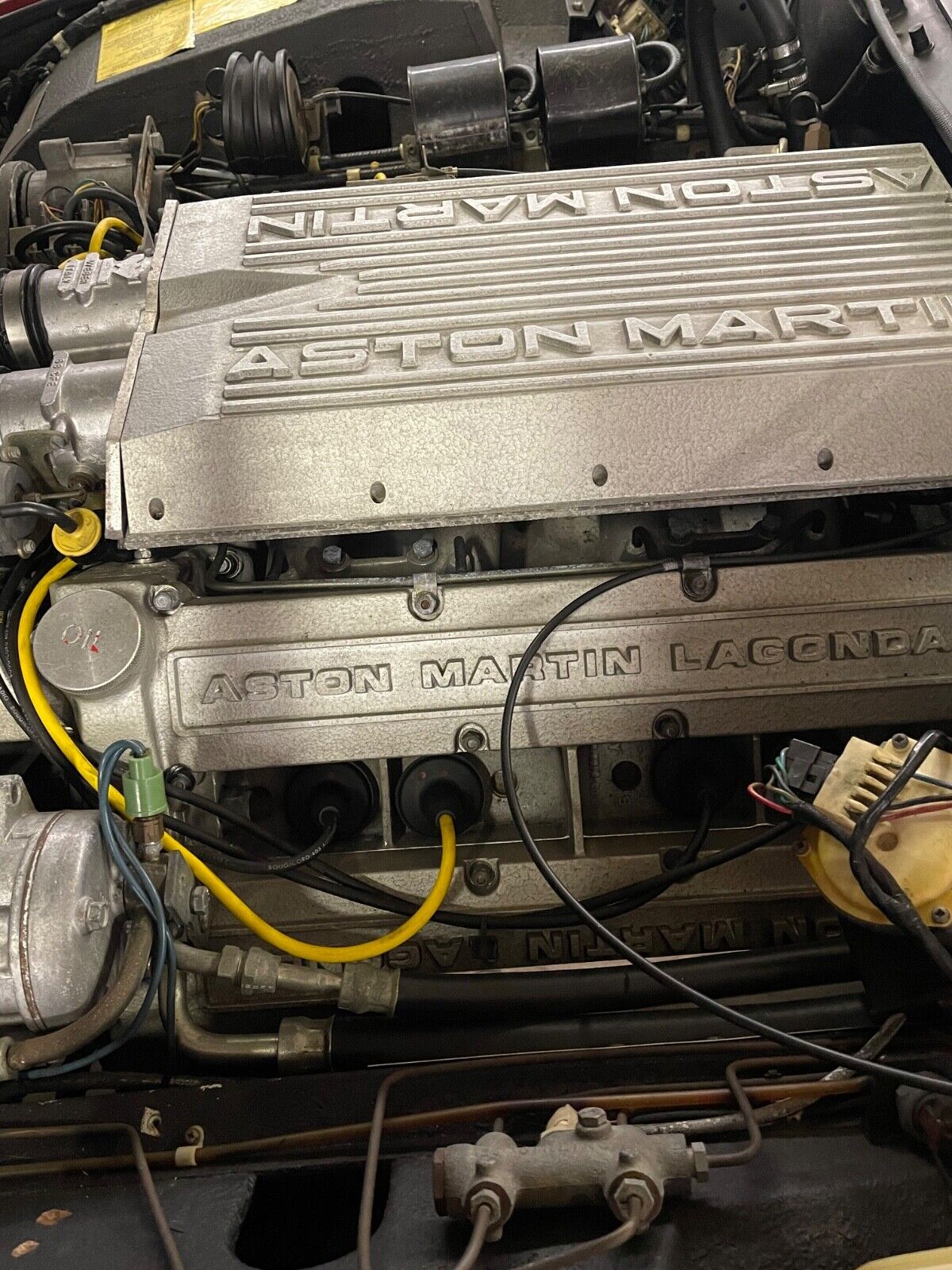 1984 aston martin lagonda