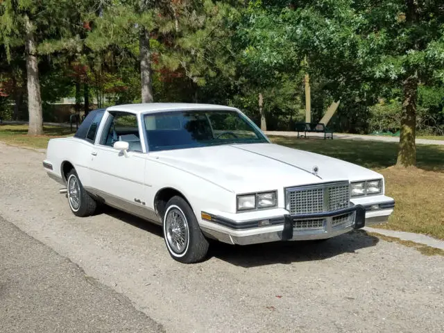 1985 pontiac grand prix - 47,674 miles - no rust