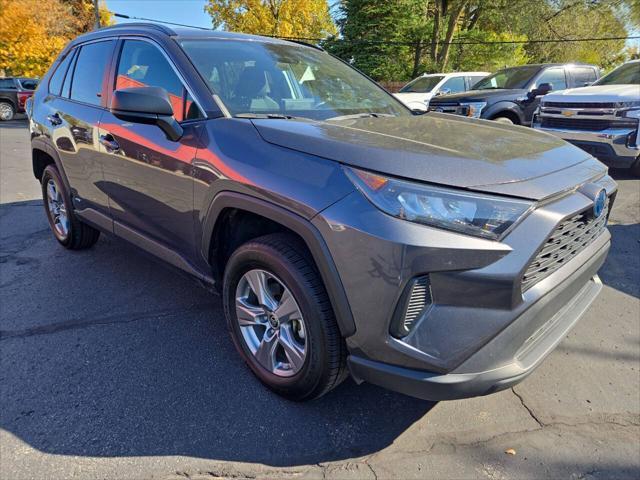 2022 toyota rav4 hybrid le