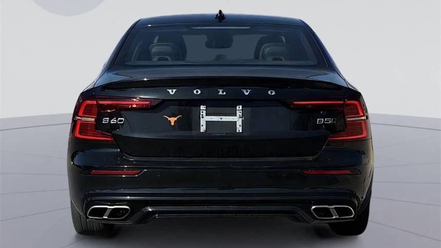 2022 volvo s60 b5 r-design