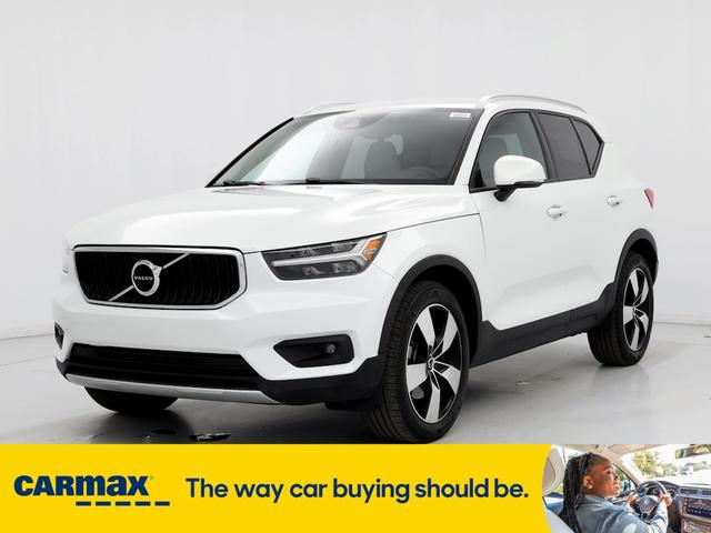 2021 volvo xc40 t5 momentum
