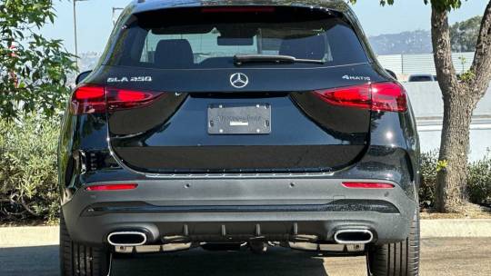 2025 Mercedes-Benz GLA