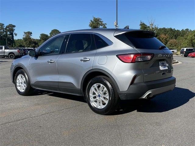 2021 ford escape se