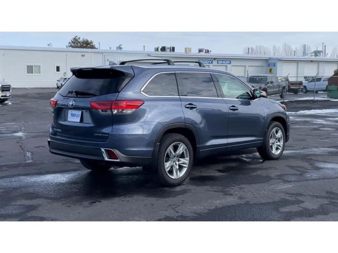 2019 toyota highlander in archer, idaho