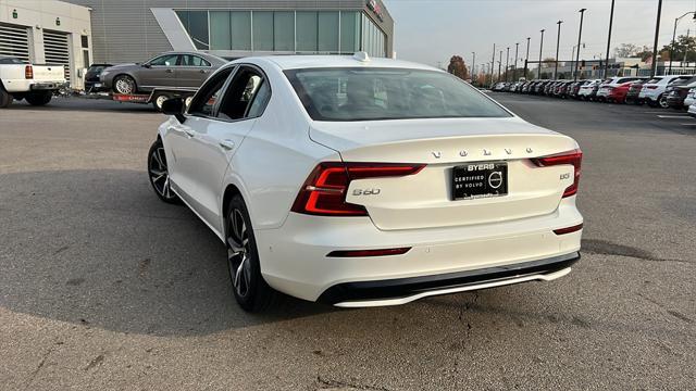 2024 volvo s60 b5 plus dark theme