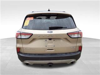 2021 Ford Escape titanium