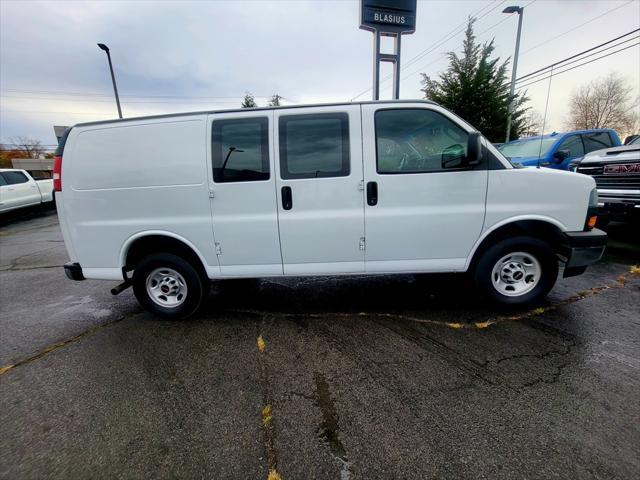 2022 gmc savana 2500 work van