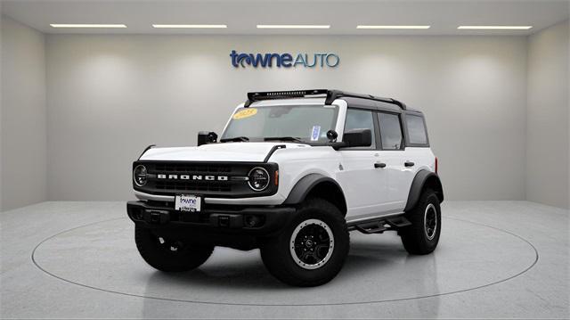 2023 ford bronco black diamond