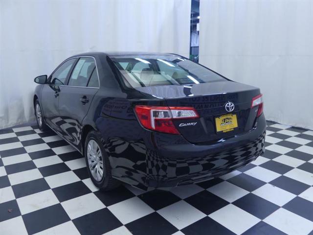 2012 toyota camry le