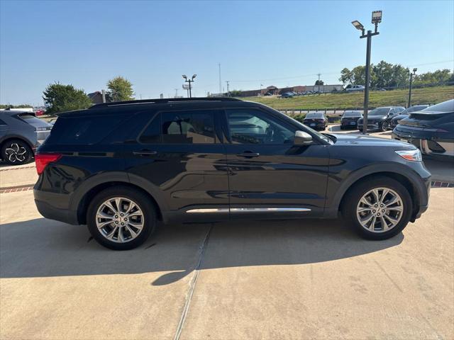 2021 ford explorer xlt