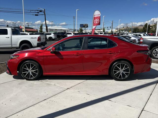 2021 toyota camry se