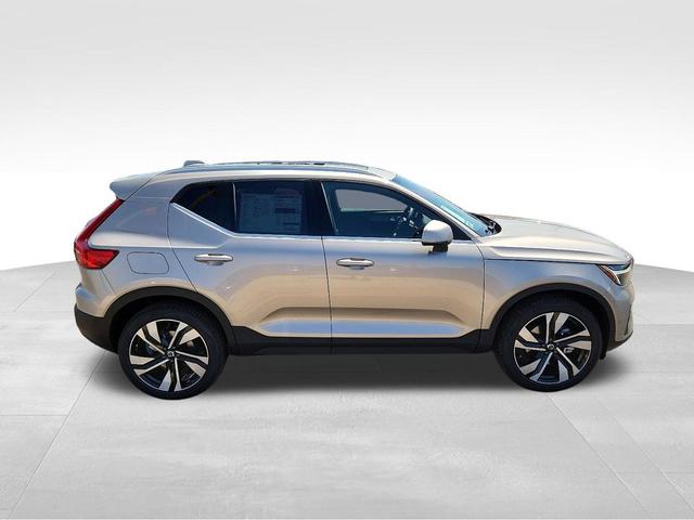 2024 volvo xc40 b5 plus bright