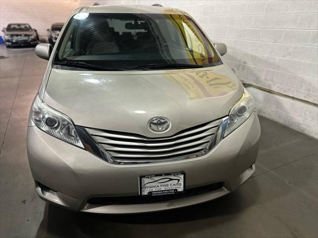 2015 toyota sienna le