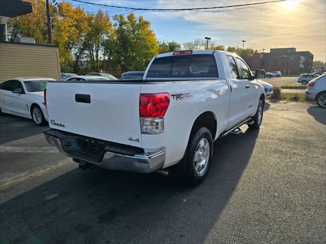 2010 toyota tundra grade