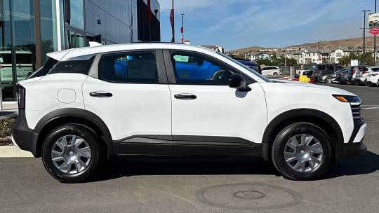 2025 Nissan Kicks