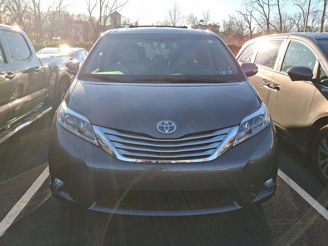2015 toyota sienna limited