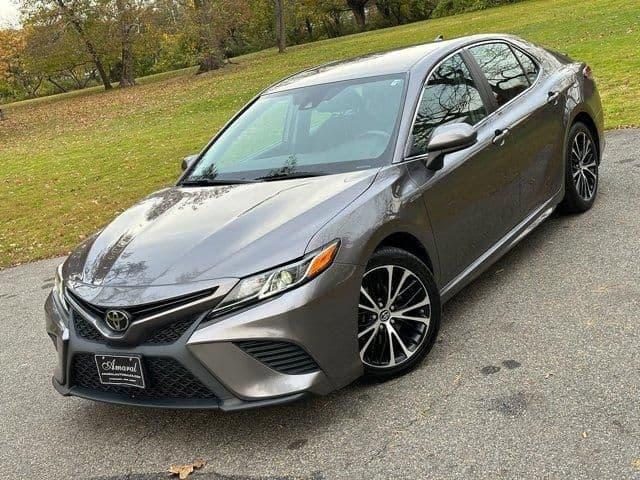 2019 toyota camry se in lyndhurst, new jersey