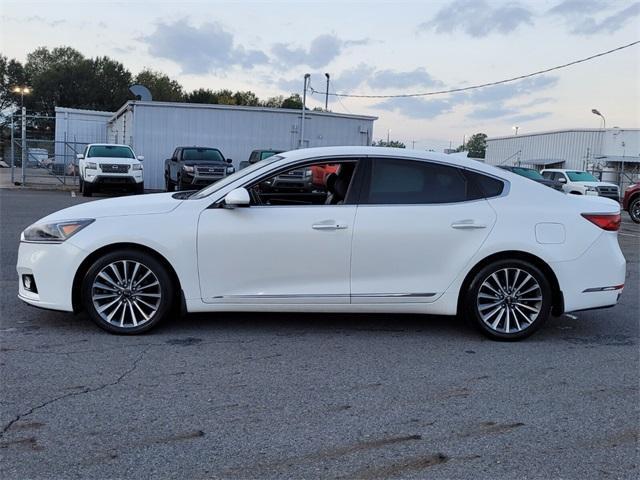 2018 kia cadenza premium