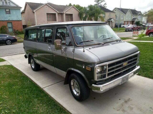 1979 chevy g20 beauville van