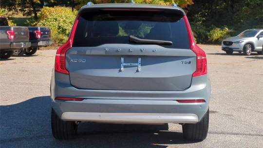 2022 Volvo XC90