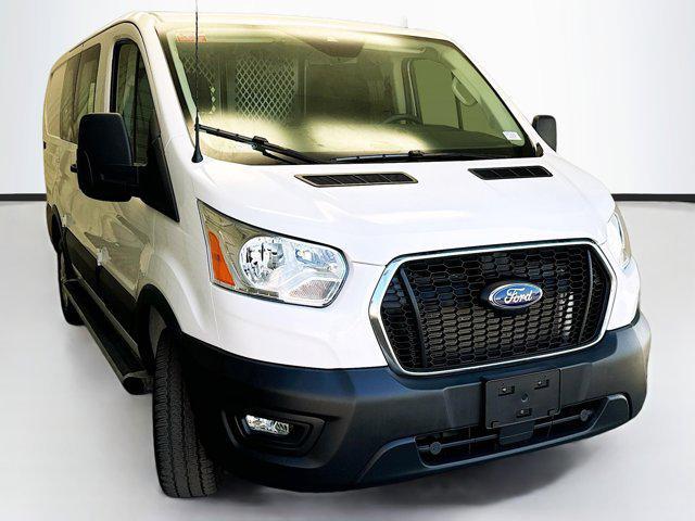 2022 ford transit-250 base