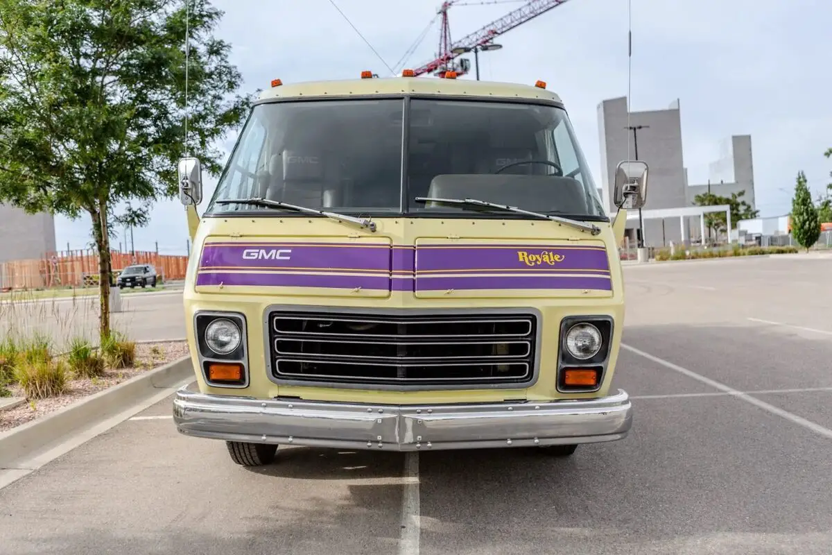 1977 gmc jimmy coachman royale 26′ motorhome