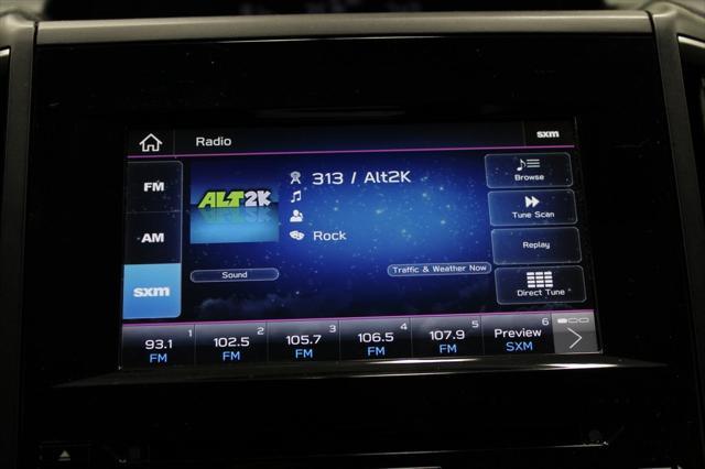 2022 subaru forester base