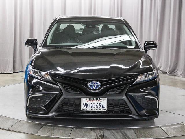 2024 toyota camry hybrid se