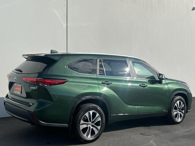 2023 toyota highlander hybrid xle